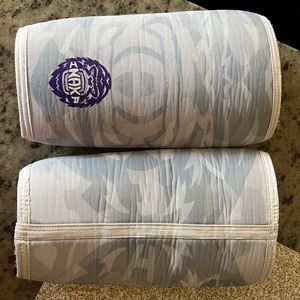 knee sleeves